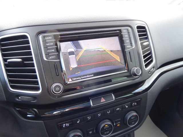 Fahrzeugabbildung Seat Alhambra Style/1.Hd/Pano/Navi/7-Sitzer/DSG/Xenon
