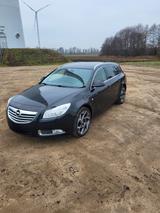 Opel Insignia Sports Tourer 2.0 CDTI Active A 4x4... - Opel Insignia Active mit Diesel-Antrieb