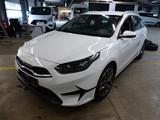 Kia Ceed SW 1.6 CRDi (48V Mild-Hybrid) DCT7 Spirit - Kia: Cee D SW Spirit