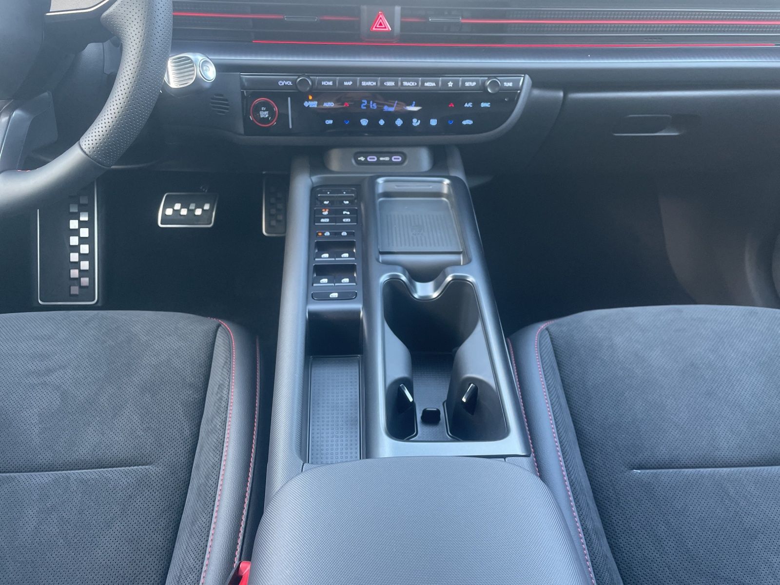 Hyundai IONIQ 6 – Bild 11