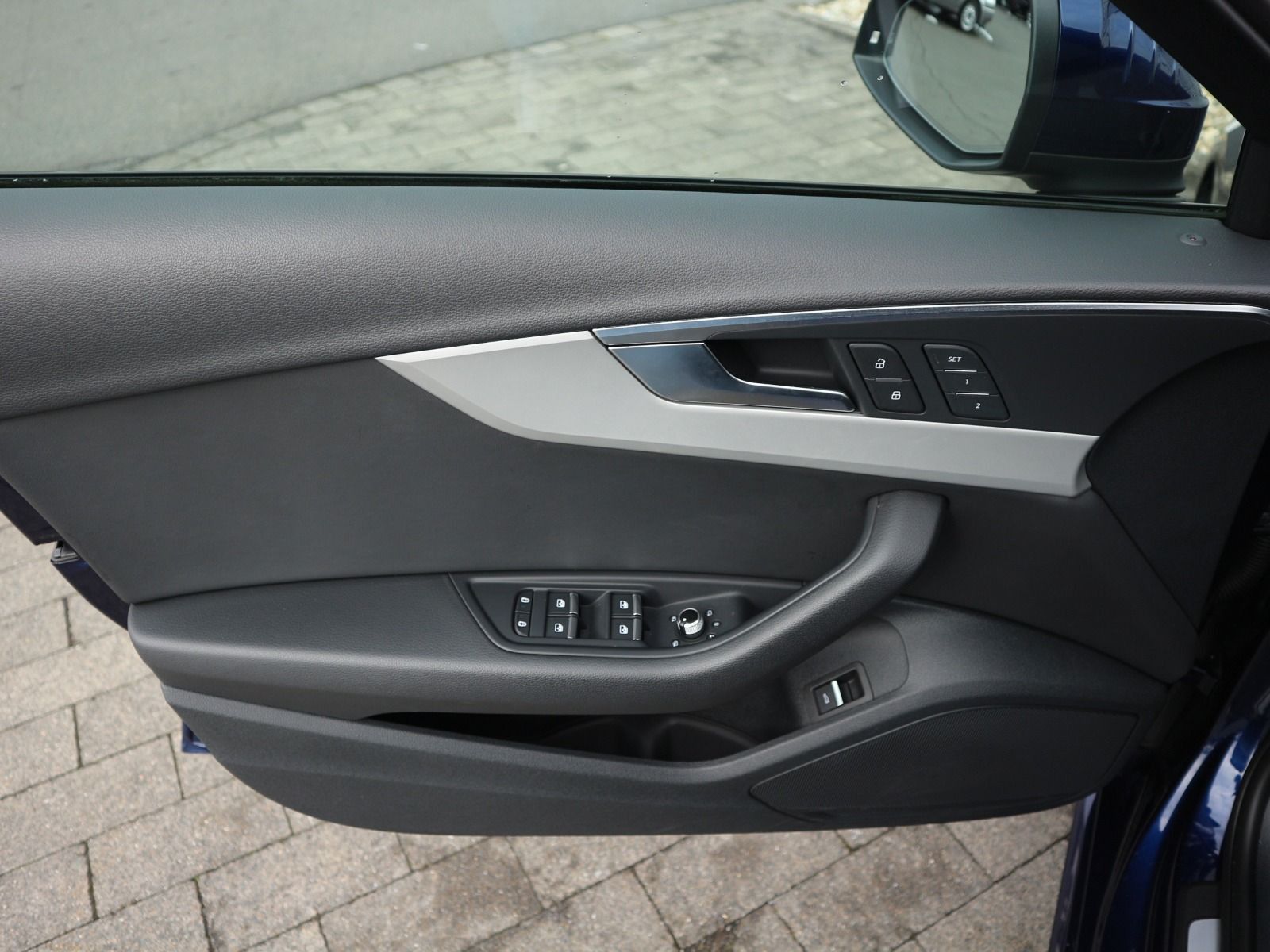 Audi A4 - Bild 8