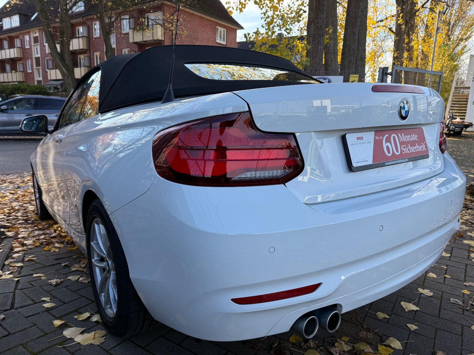 Fahrzeugabbildung BMW 218i Cabrio Advantage*LED*NAVI*ALU*PDC*SHZ