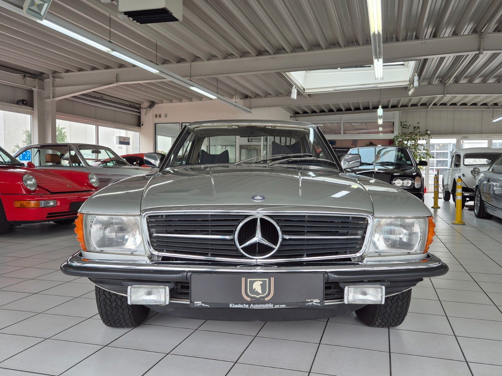 Fahrzeugabbildung Mercedes-Benz 450 SLC/1. Hand/Deutsch/Original 13.900 km!