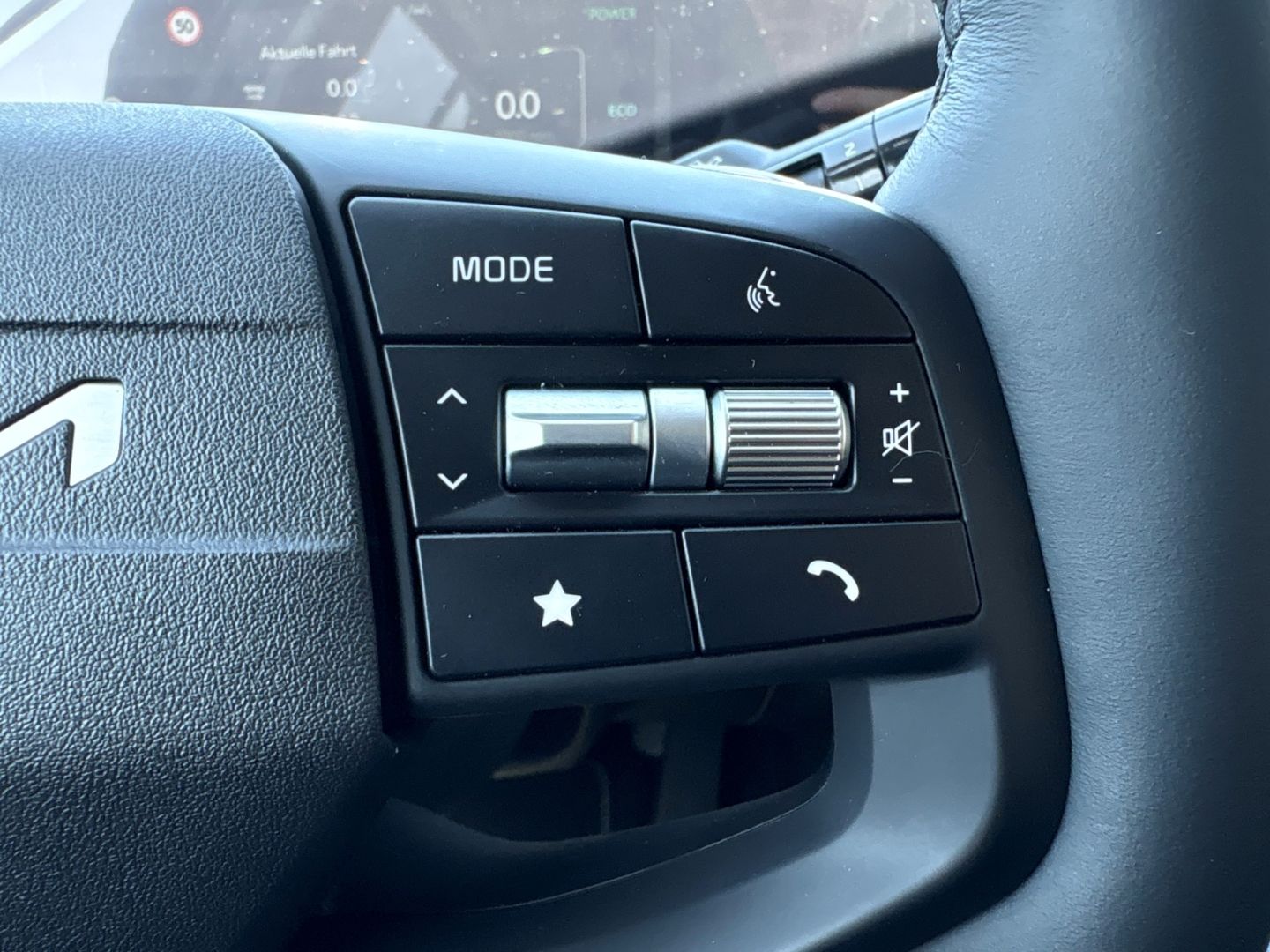 Fahrzeugabbildung Kia Sportage Spirit Hybrid HeadUp LED induktivLaden