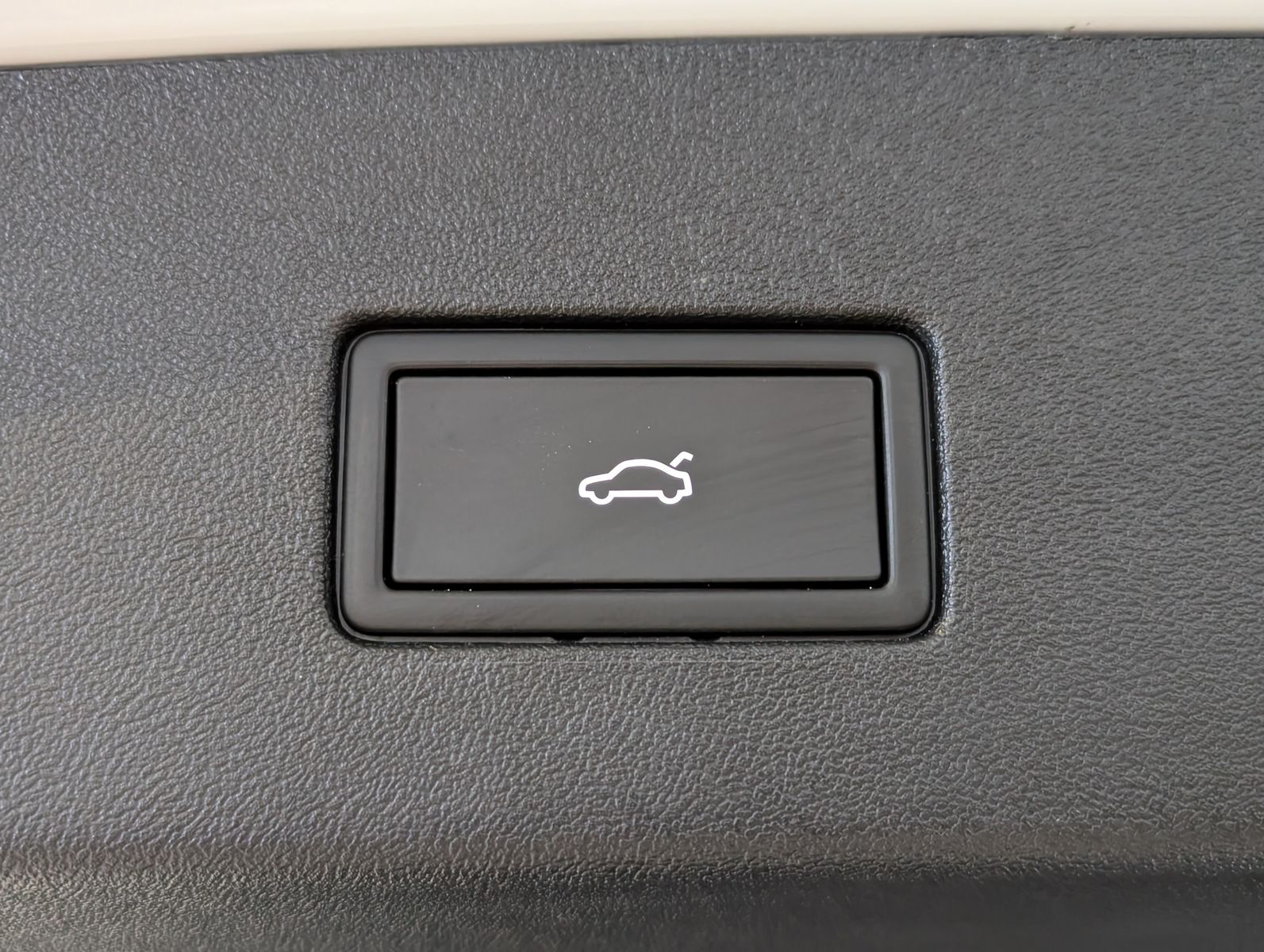 Fahrzeugabbildung Volkswagen Tayron 2.0TDI 4M R-Line Launch Pano Black AHK 20