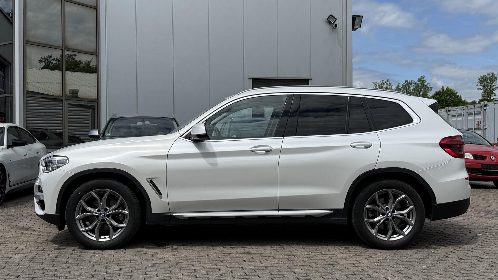 BMW X3 xDrive20d xLine LED Navi Komfortzg SHZ PDC Te