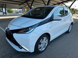 Toyota AYGO x-play touch 1.Hand KAMERA KLIMA - Toyota Aygo (X): Play Touch