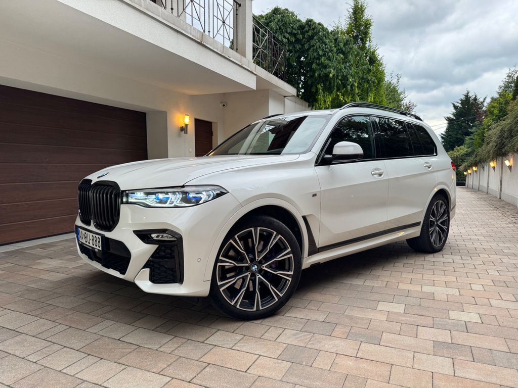 BMW X7 M50