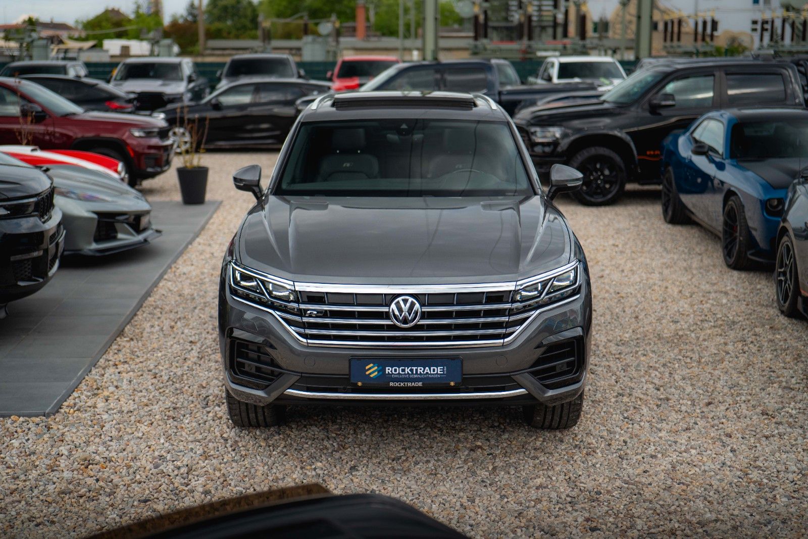 Fahrzeugabbildung Volkswagen Touareg V6 R-Line+ 4Motion *Pano*Matrix*DAB*19%*