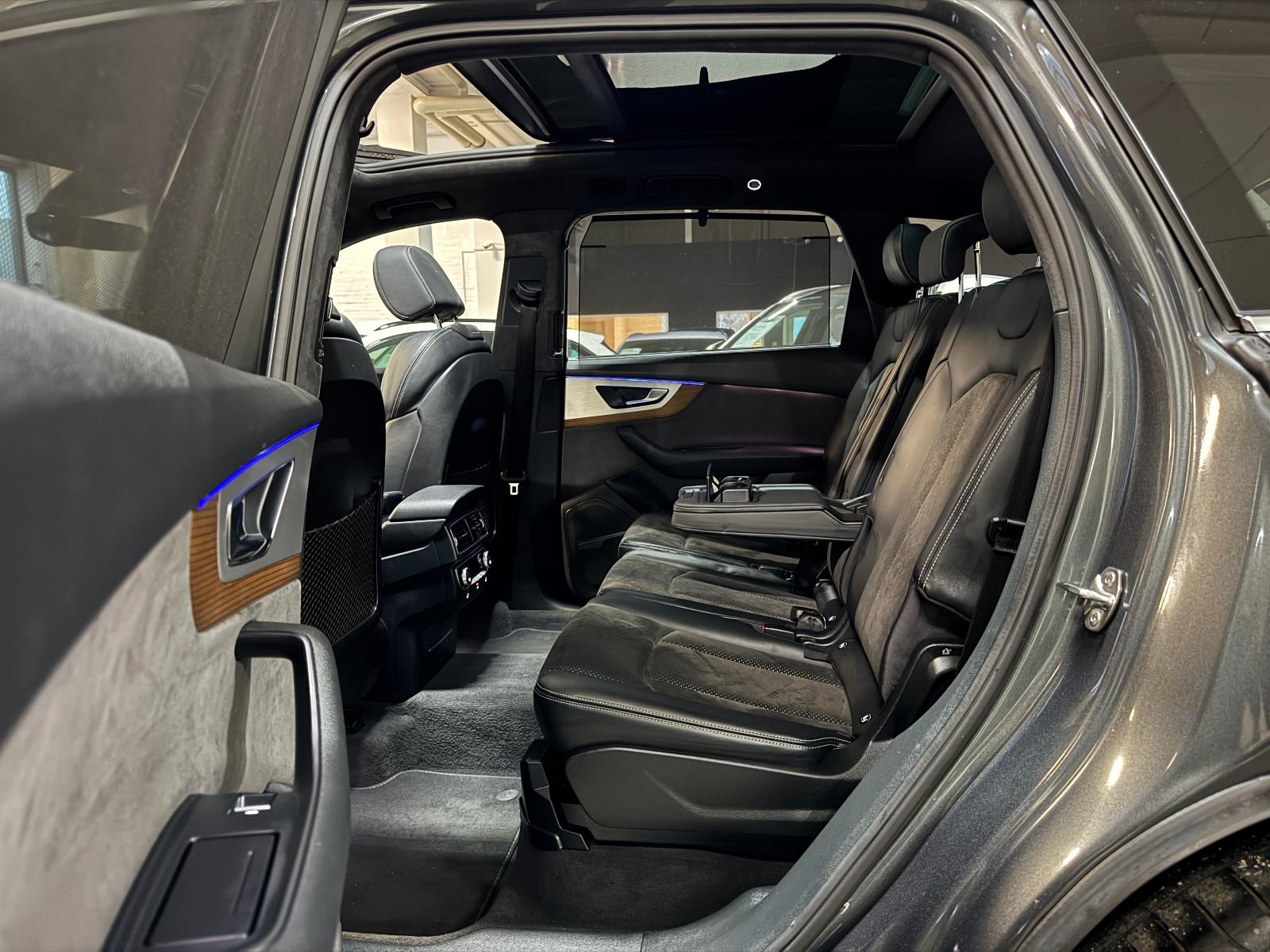Audi Q7 3.0 TDI QUATTRO 3X S-LINE VOLLAUSTATTUNG 21´