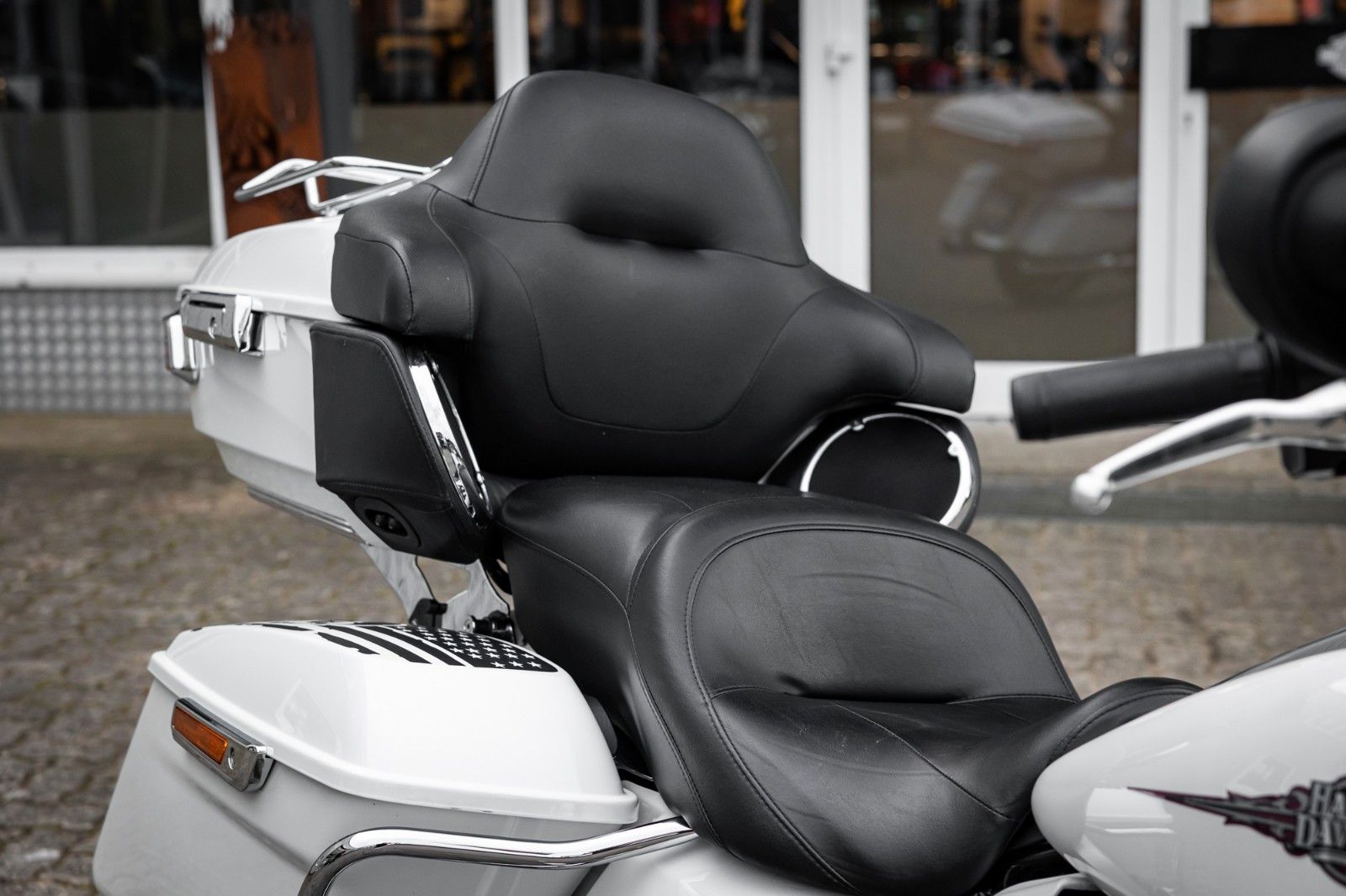 Fahrzeugabbildung Harley-Davidson E-Glide Ultra 103 cui FLHTKL - Kesstech -