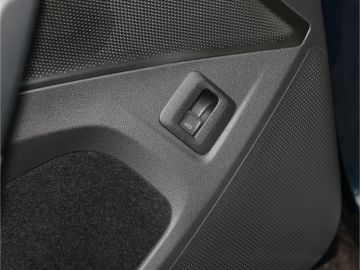 Volkswagen Tiguan R-Line 1.5 eTSI DSG Navi Kamera