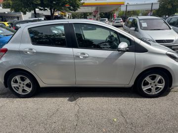 Toyota Yaris - 8