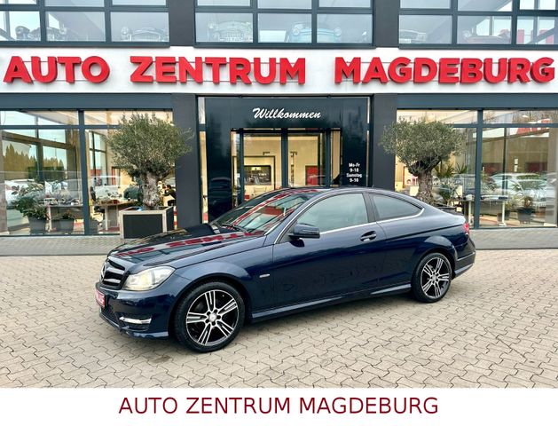 Mercedes-Benz C180 CGI AMG Coupe,Automatik,Xenon,Alcant,Navi