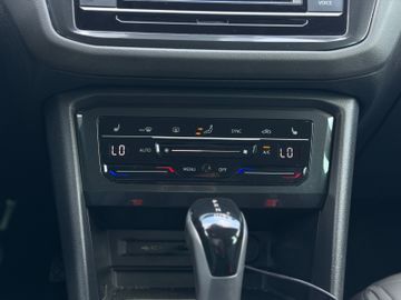 Volkswagen Tiguan - 10