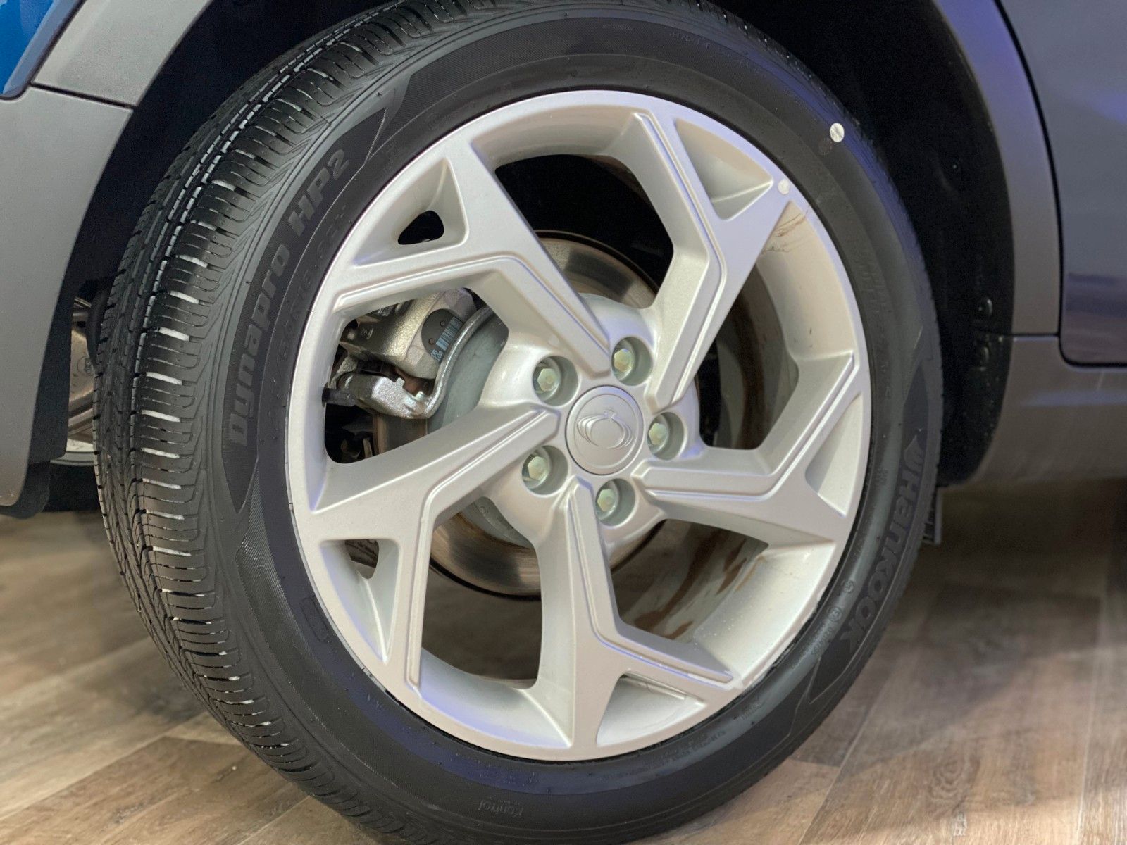 Fahrzeugabbildung Ssangyong Tivoli Fizz 1.5L Benzin **ALLRAD** Finanzierung