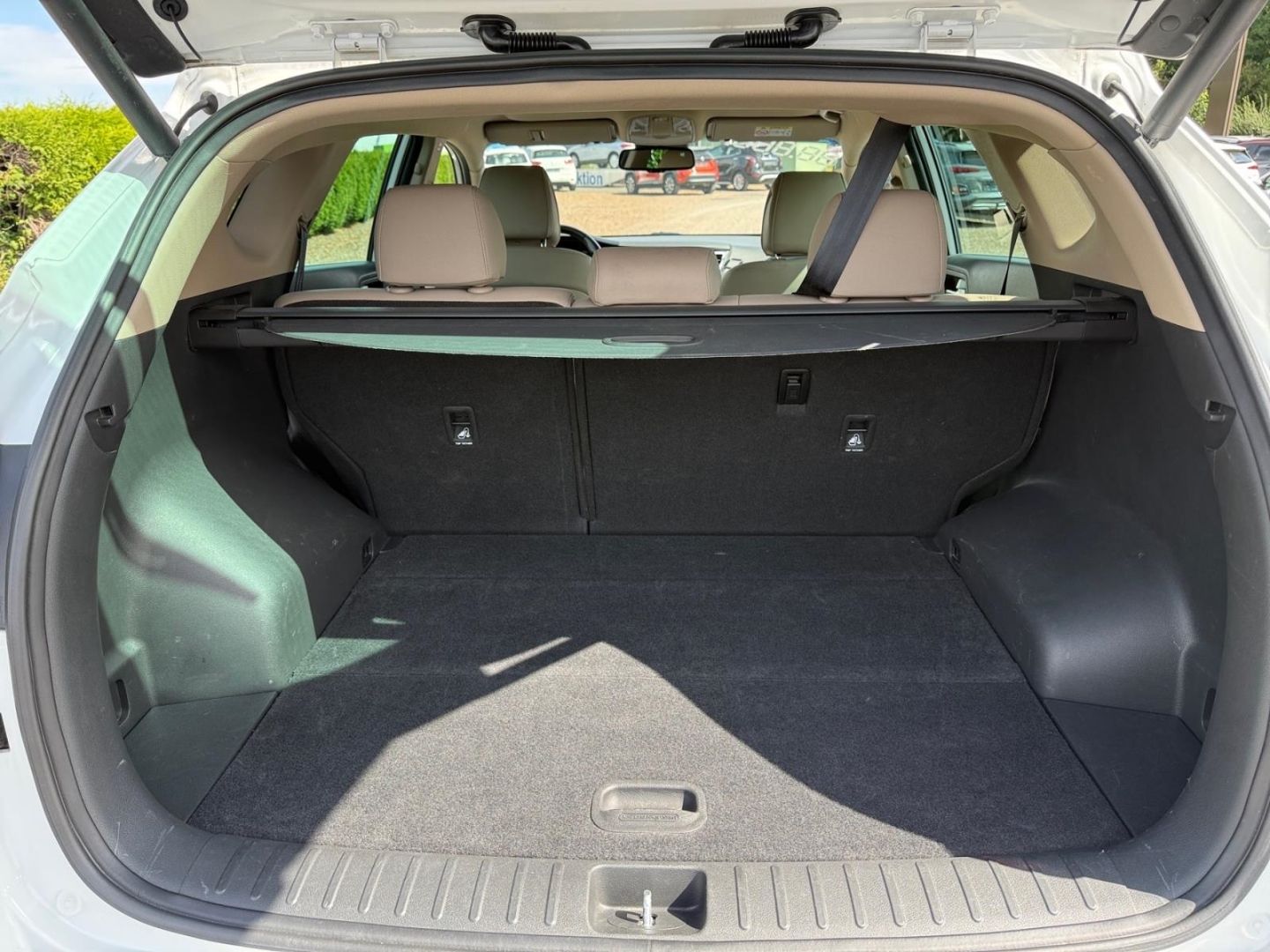 Fahrzeugabbildung Hyundai Tucson 1.7 CRDi Premium Leder-Paket Anhängerkupp