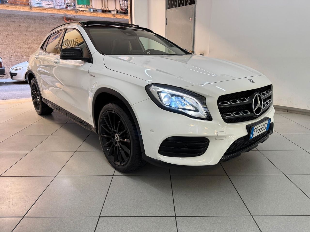 Mercedes-Benz Mercedes-benz GLA 200 d Automatic 4Matic Premium imagem 3