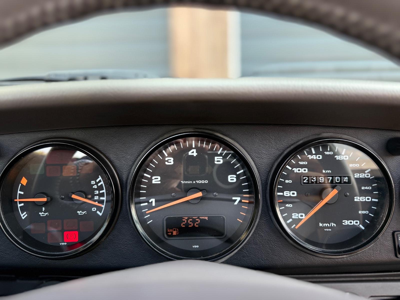 Porsche 993 Carrera Cabriolet/DE/H-Kennzeichen/TURBO RAD