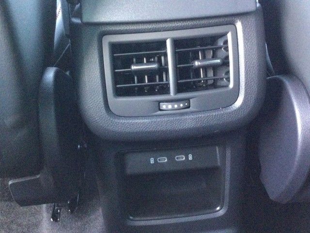 Fahrzeugabbildung SEAT Ateca TSI FR DSG LED AHK Navi VC ACC RFK beats S