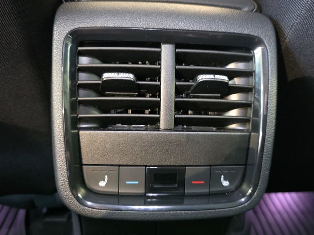 Octavia Combi Tour 2.0 TDI DSG*AHK*MATRIX*