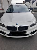BMW 218 Gran Tourer 218d - - : Taxi, Privatanbieter