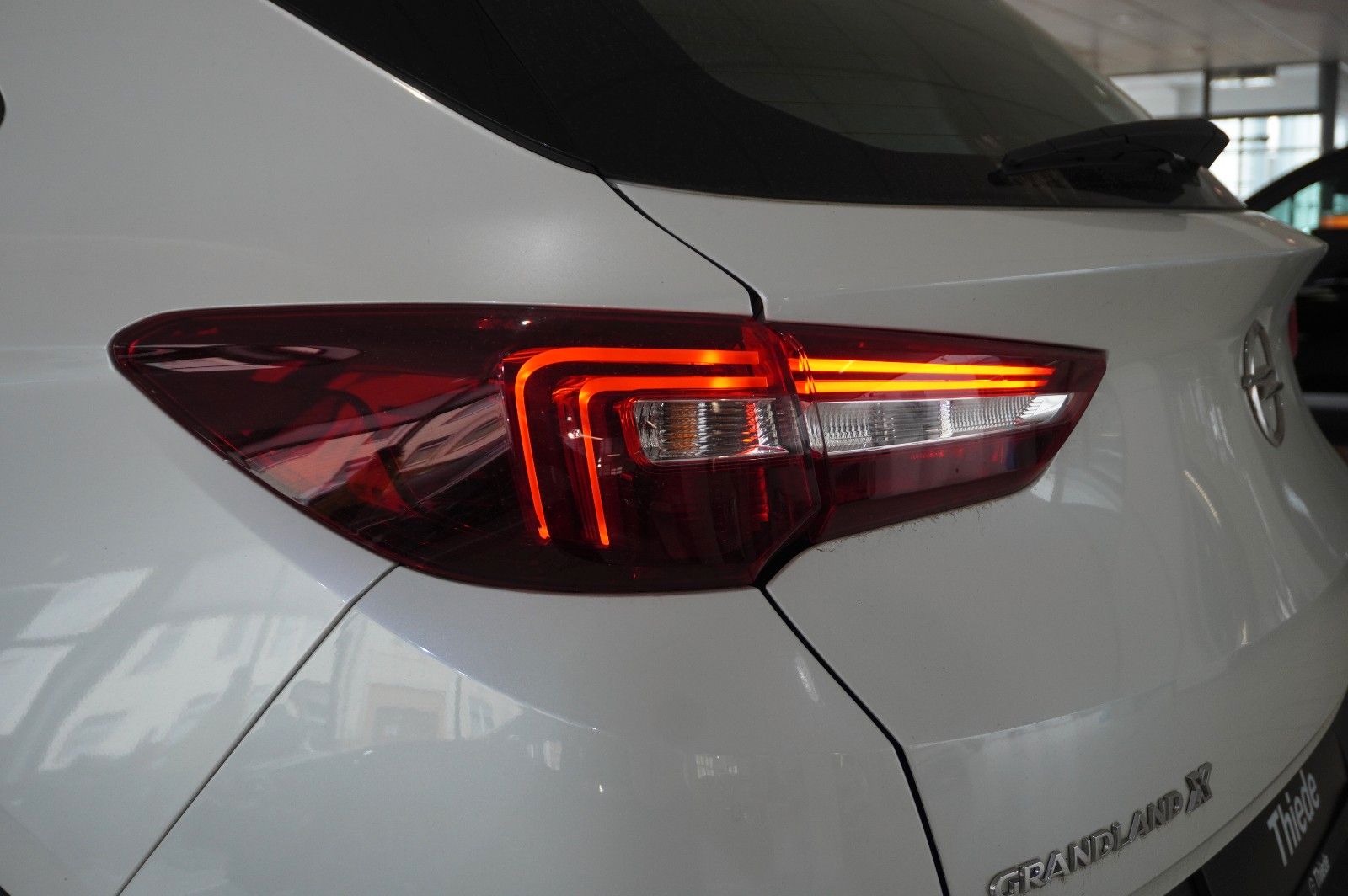 Fahrzeugabbildung Opel Grandland (X) 1.2T INNOV. NAVI/LED/KAMERA/PANO.