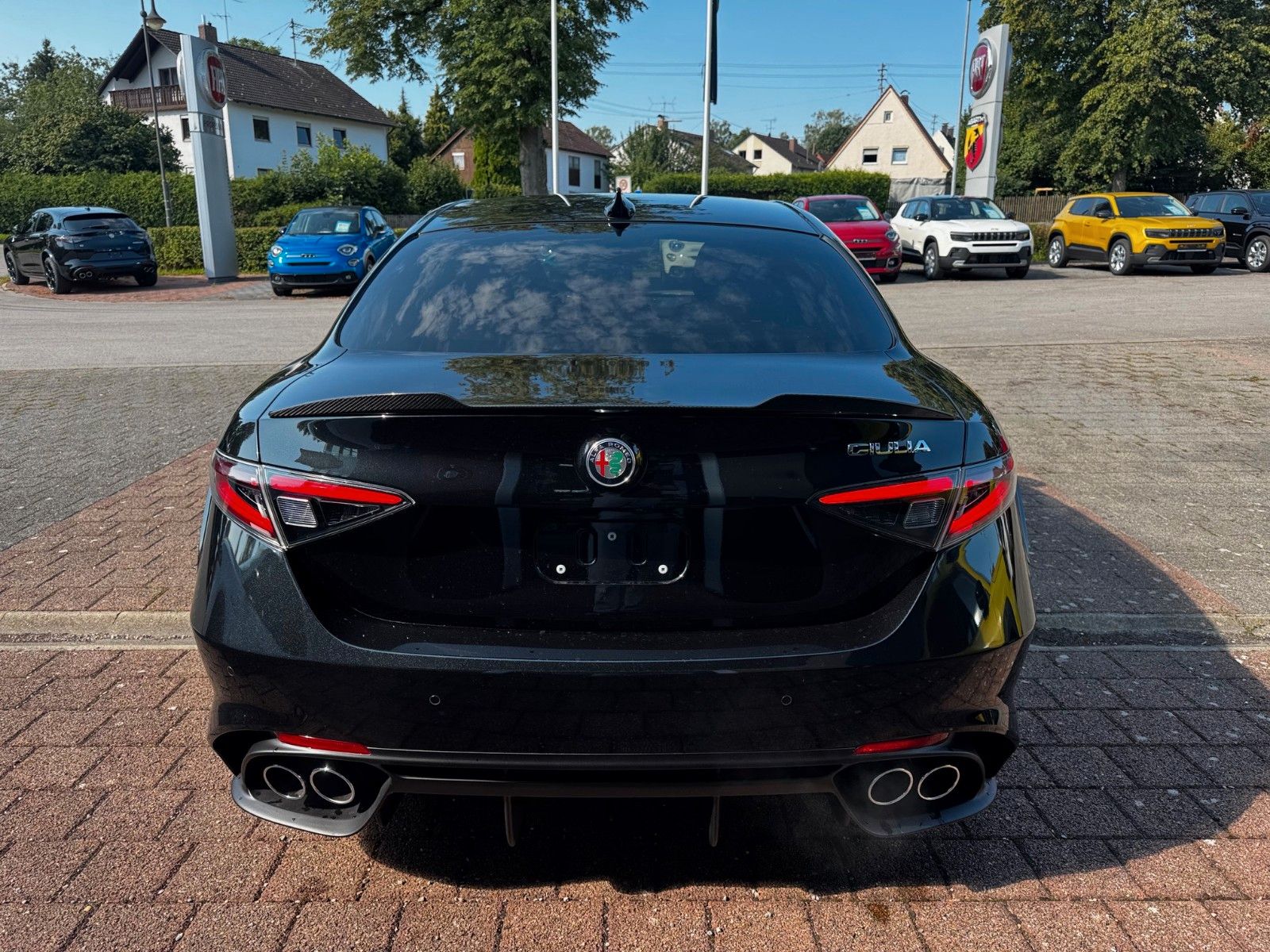 Fahrzeugabbildung Alfa Romeo Giulia 2.9 V6 Bi-Turbo 520PS Quadrifoglio Techp.