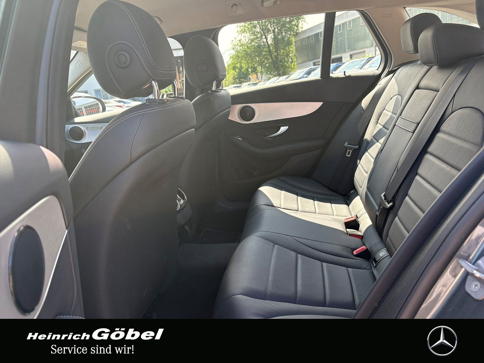 Fahrzeugabbildung Mercedes-Benz C 220 d T AVANTGARDE*LEDER*MULTIBEAM*CARPLAY*