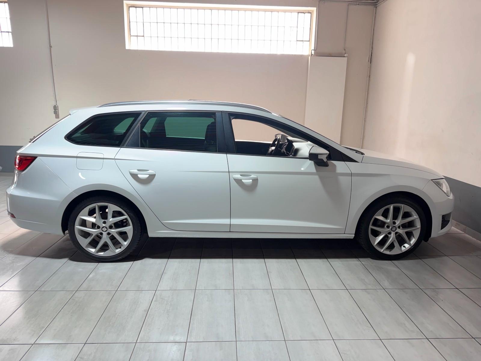 Seat Leon ST FR DSG Panorama PDC Navi