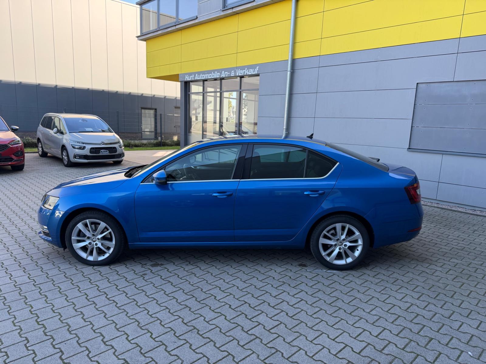 Skoda Octavia 2.0 TDI/LED/KAMERA/AHK/LEDER/MEMORY