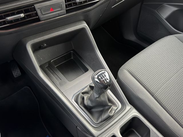 Caddy Basis 1.5 TSI KLIMA PDC