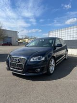 Audi S3 2.0 TFSI Sportback quattro Top 1.A - Audi S3 mit Benzin-Antrieb: Sportwagen