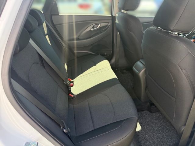 Fahrzeugabbildung Hyundai i30 1.0 Edition 30 +KLIMA+CARPLAY+RFK+PDC+SHZ+UV