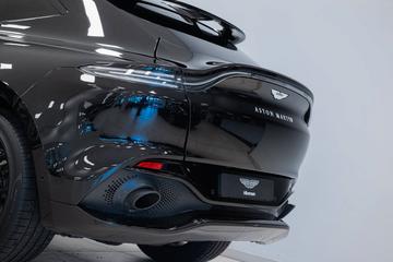 2020 Aston Martin DBX — миниатюра 16