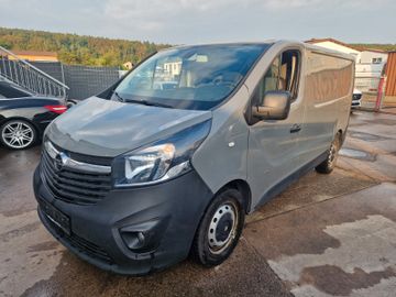 Opel Vivaro - 1