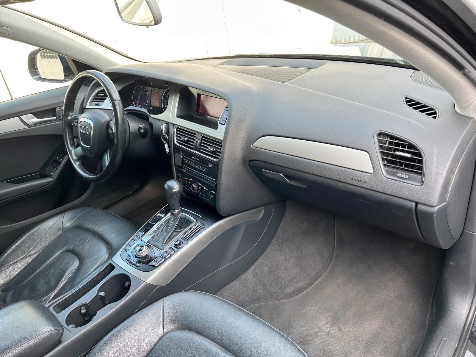 Audi A4 2009 — photo 15