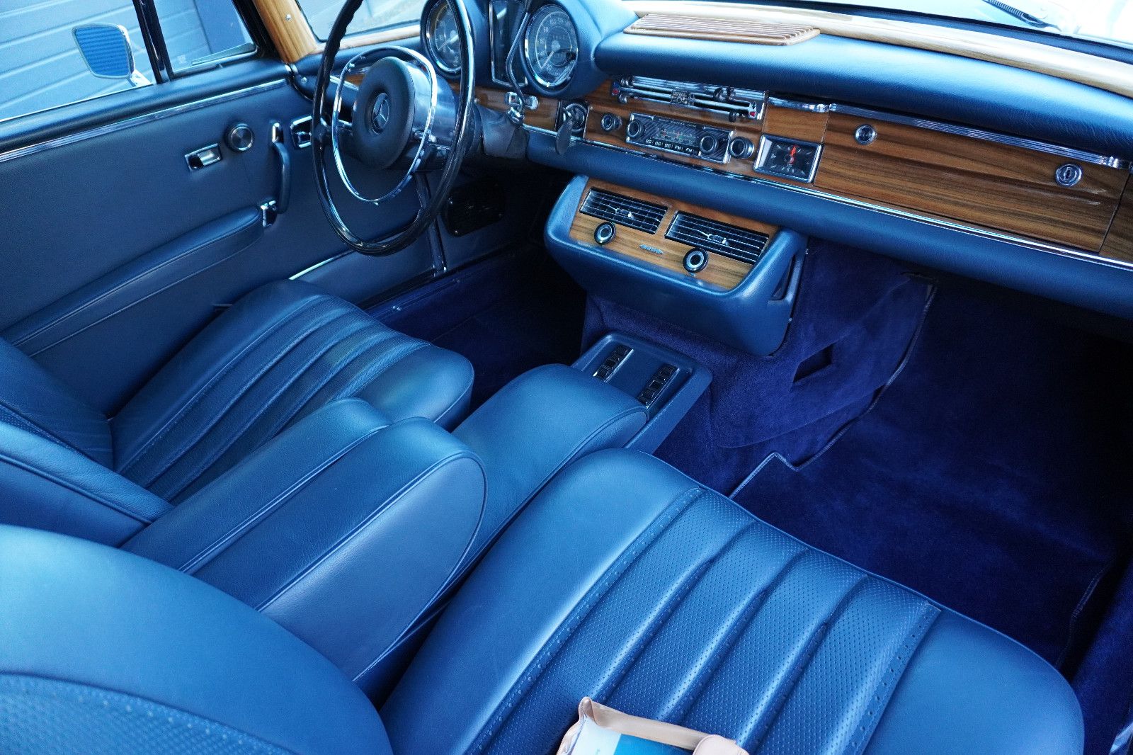 Fahrzeugabbildung Mercedes-Benz 280 SE 3,5 Cabriolet