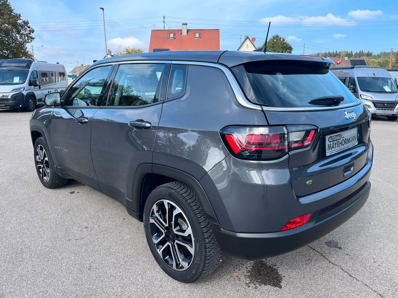 Fahrzeugabbildung Jeep Compass Altitude Teilleder digi Navi uvm
