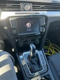 Volkswagen Passat Variant - 8