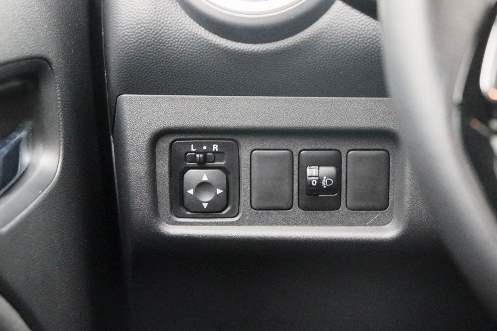 Fahrzeugabbildung Mitsubishi Space Star 1.2 Intro Edition+