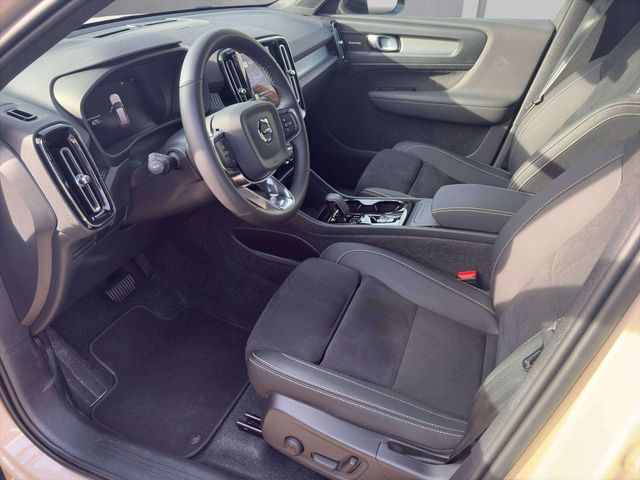 Volvo XC40 Plus Dark B4 2WD Deal Attack bis 30.10.2026