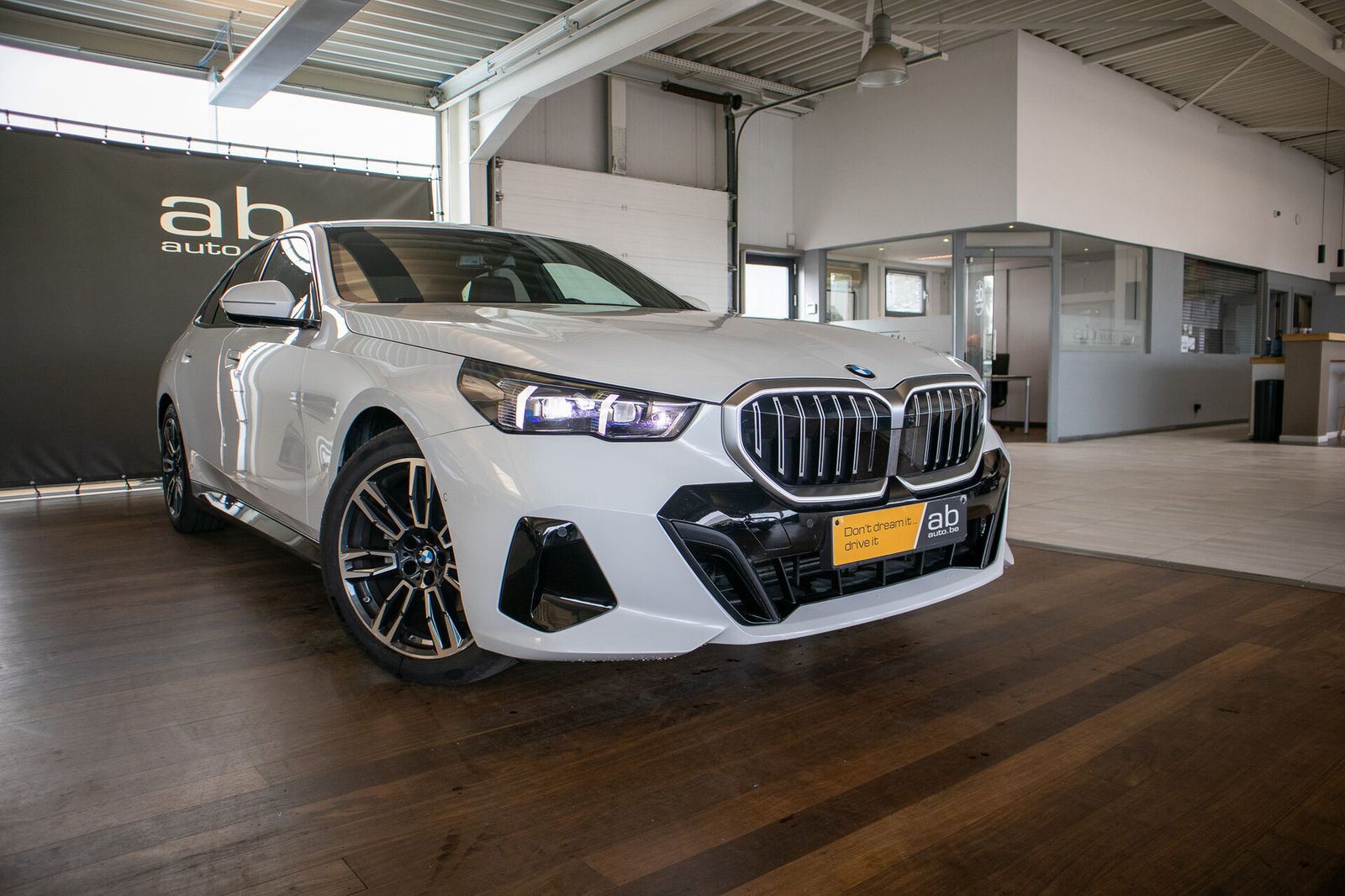BMW 520 D M SPORT imagem 3