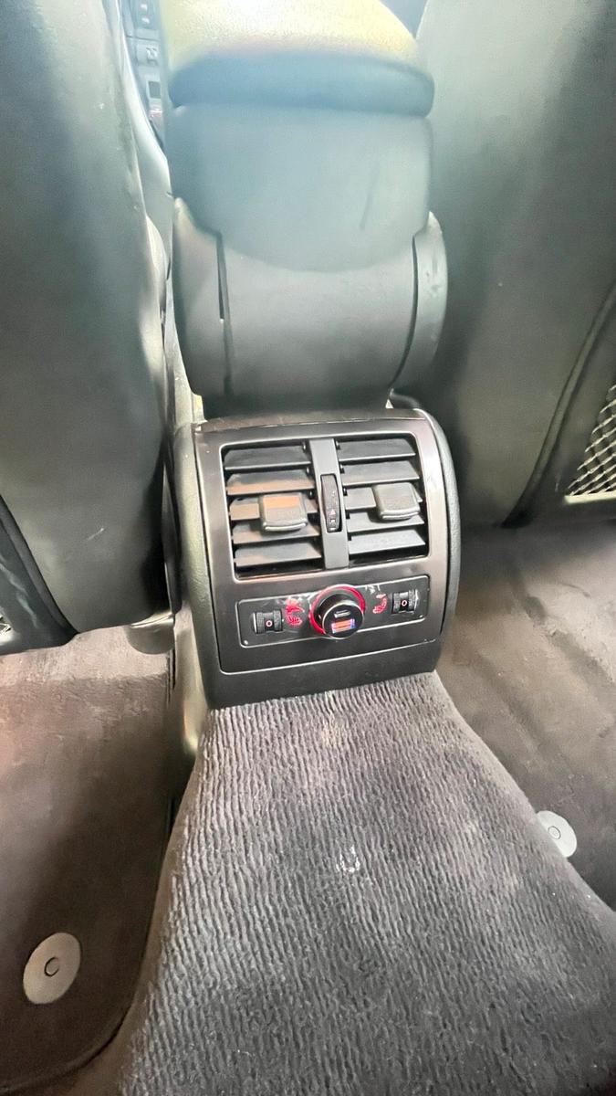 Audi A6 2004 — photo 10