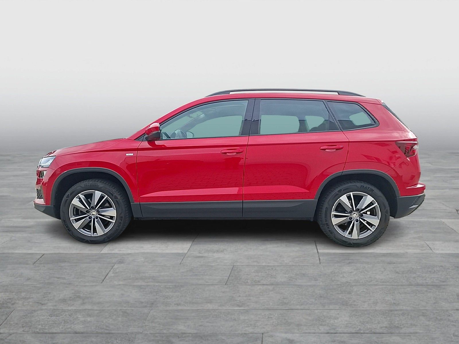 Fahrzeugabbildung SKODA Karoq TDI Tour 4x4 DSG LED AHK Navi GRA RFK SH