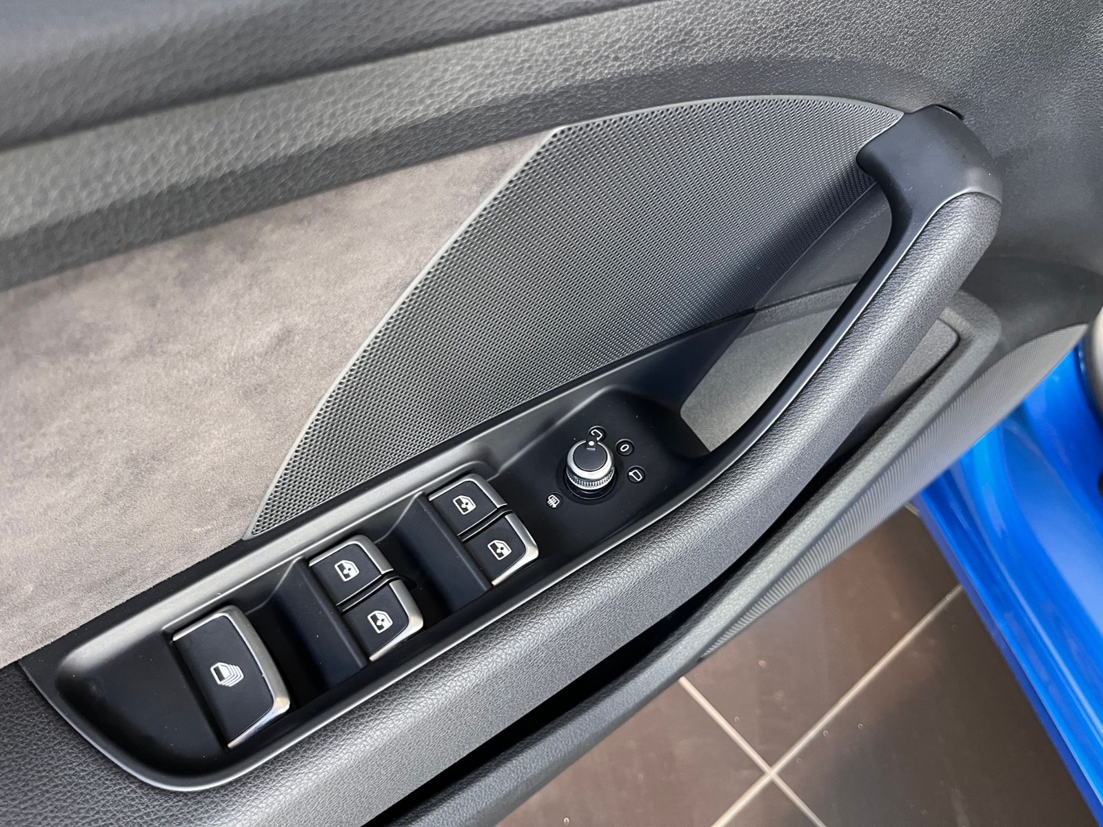Fahrzeugabbildung Audi A3 Cabriolet sport 1.5 TFSI XENON NAVI ALU