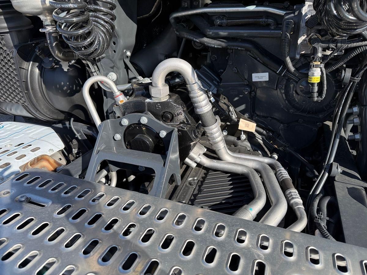 Fahrzeugabbildung Iveco X-WAY Trattor AT 440X46T/P HR ON+