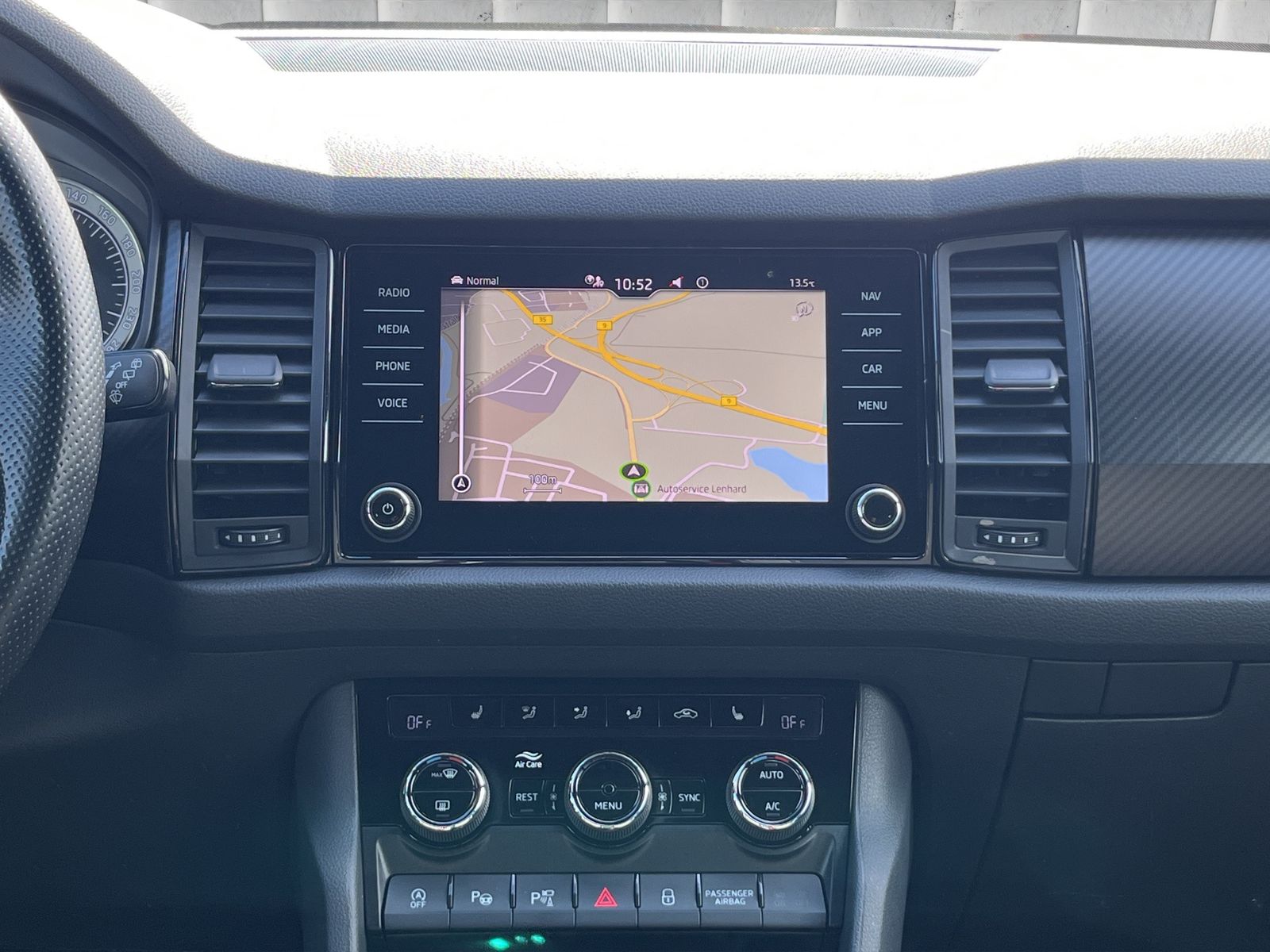 Fahrzeugabbildung SKODA Kodiaq Sportline 4x4*SHZ*LHZ*NAVI*AHK*ACC**