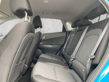Hyundai Kona Trend Elektro Kam.+KeyLess+LED+Navi+SHZ+LM