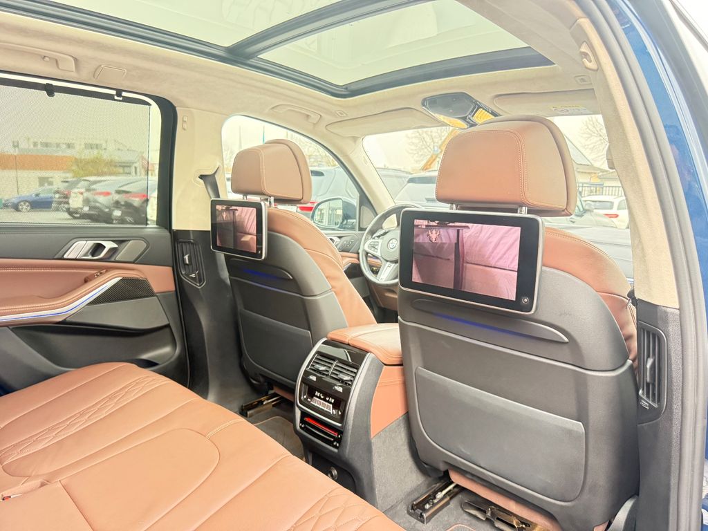 Image of BMW X5